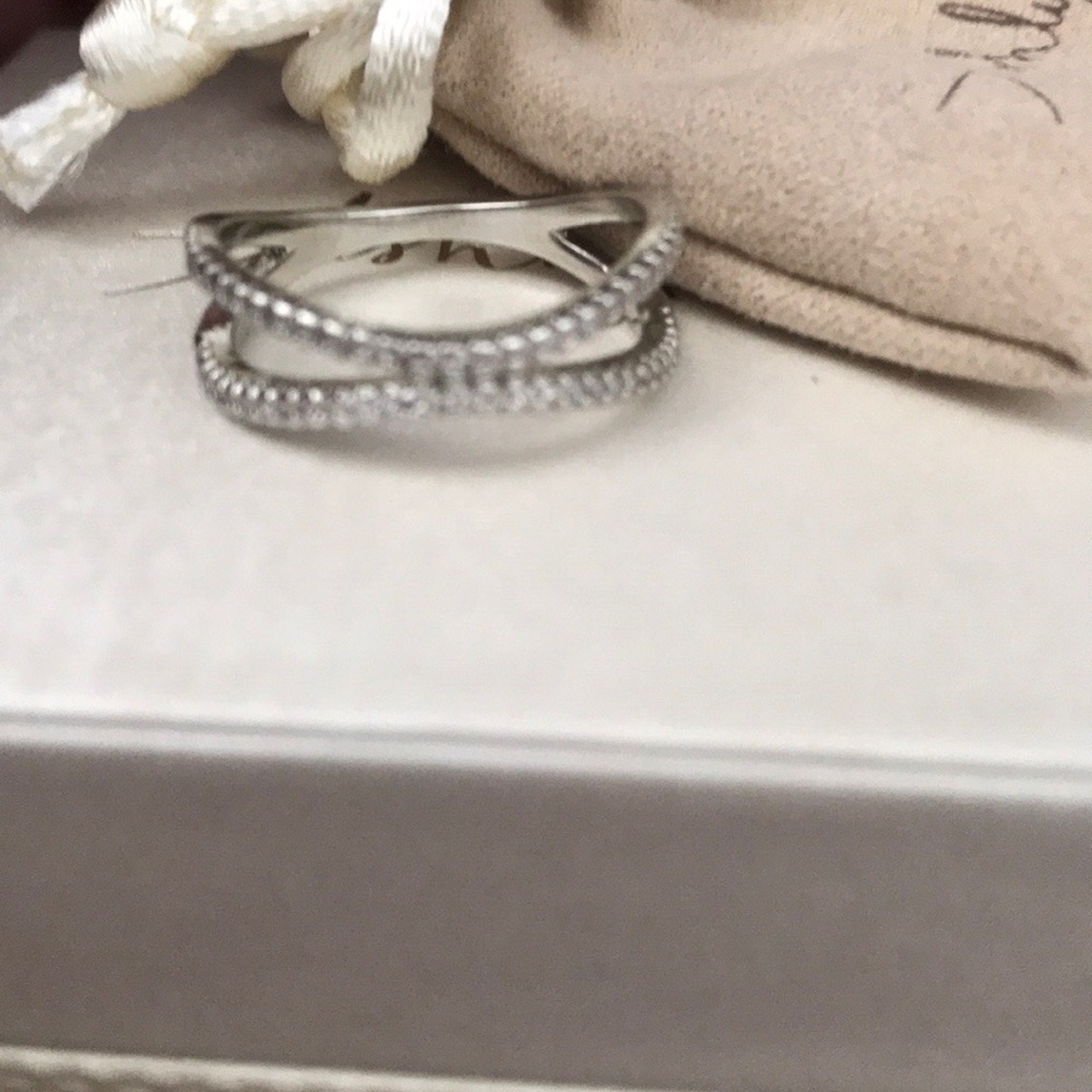 Beautiful silver ring size 8